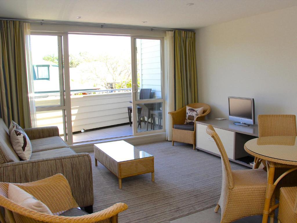 Hananui Lodge And Apartments Russell Zimmer foto
